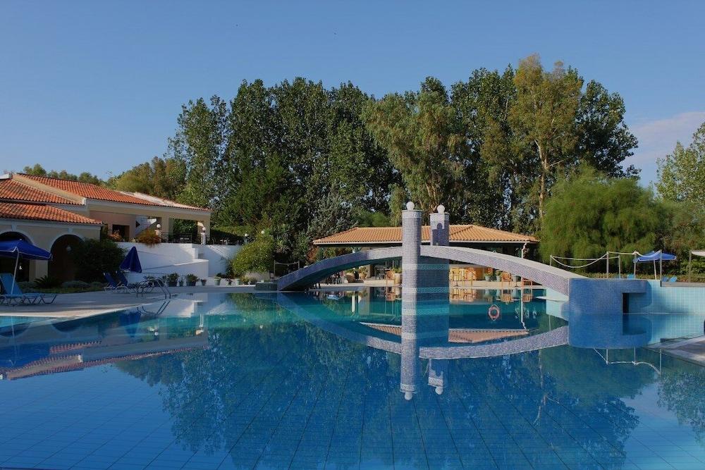 Ilaria Hotel Каламакион Экстерьер фото